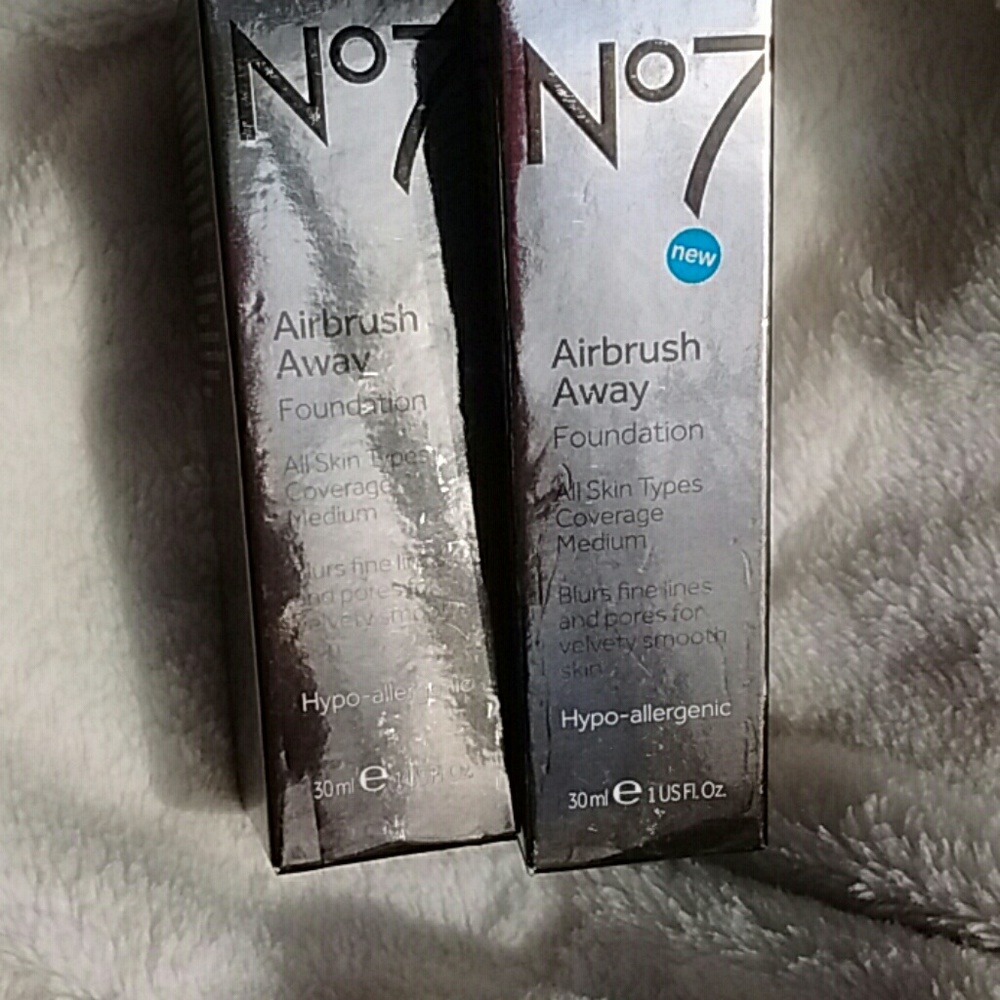 No7 Airbrush Away Fondation Chestnut